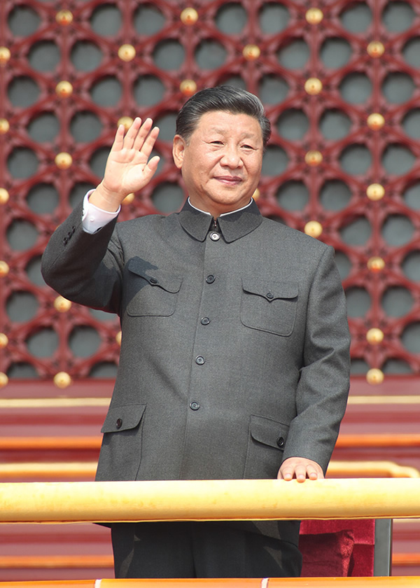 慶祝中華人民共和國成立70周年大會隆重舉行  習(xí)近平發(fā)表重要講話并檢閱受閱部隊(duì)