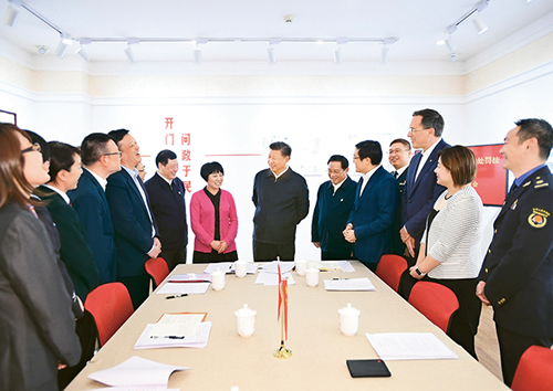 習(xí)近平：堅(jiān)持、完善和發(fā)展中國(guó)特色社會(huì)主義國(guó)家制度 與法律制度