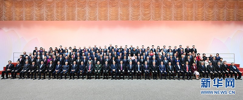 習近平會見澳門社會各界代表人士