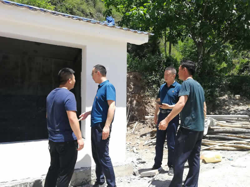 “感黨恩、憶黨史”，--市龍江城鄉(xiāng)發(fā)展集團(tuán)公司開展慶祝建黨99周年主題黨日活動